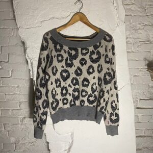 Gap Leopard Print Wool Sweater Womens Size M Long Sleeve Knit‎ Top